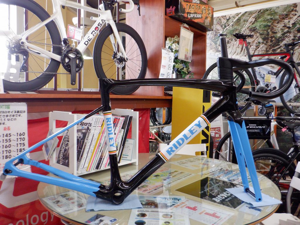 Ridley Fenix SLiC 2022 XS SRAM Rival AXS